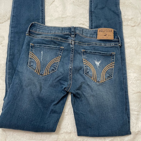 Hollister Jeans - Picture 12 of 12